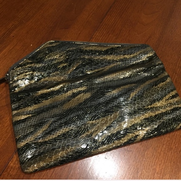 HOBO Handbags - Last Chance! Clearance